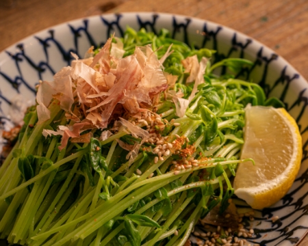 Pork belly and bean sprouts with ponzu sauce